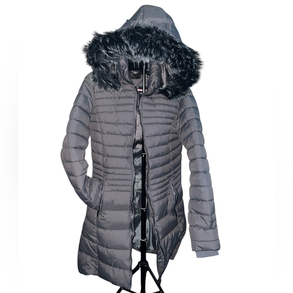 Fashion Nova Charcoal Puffer Jacket with Faux Fur Hood EUC